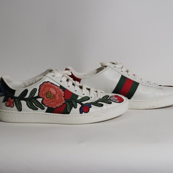 Gucci White Floral Embroidered Leather Ace Sneakers - Pre-Owned (Size 5.5) - Picture 2 of 11
